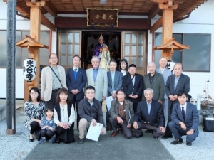 光臺寺での記念撮影